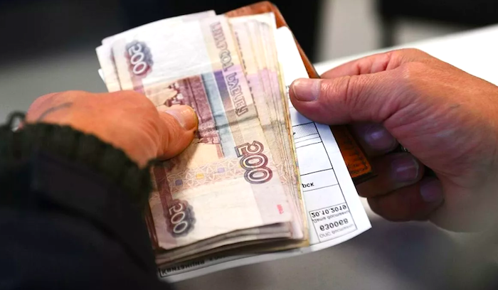 В Москве социальным работникам дополнительно выплатят по 25 тысяч рублей