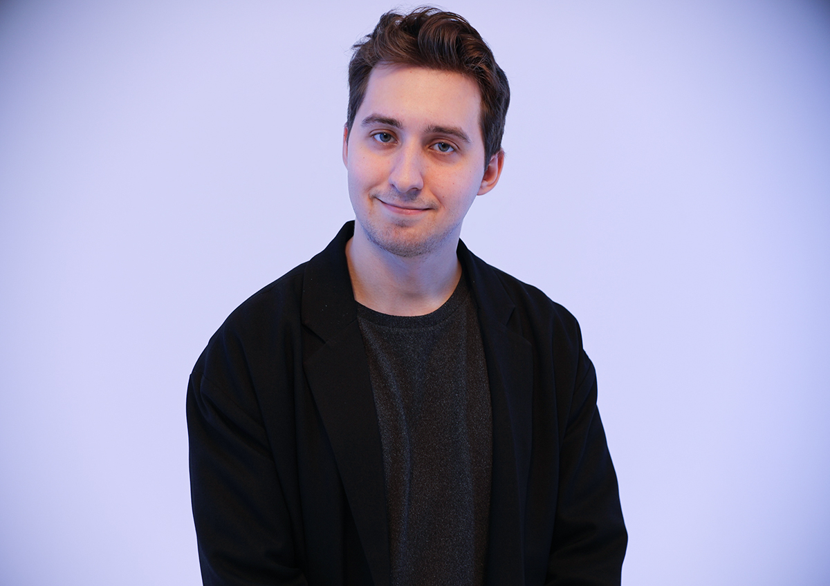 Руководитель пресс-службы школы «МИРБИС», социолог Игорь Олейников