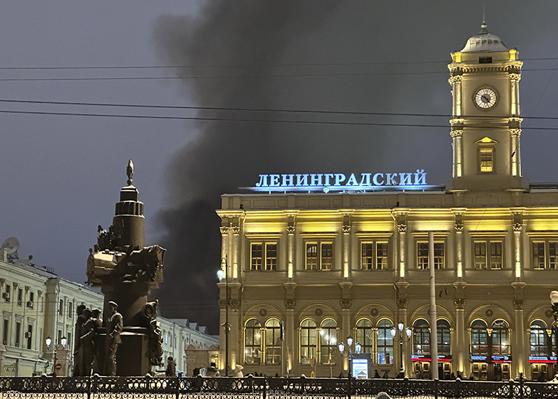 Площадь трех вокзалов в москве картинки